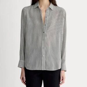 Everlane The Must Have Shirt in Washable Silk — Size 0 (XS)